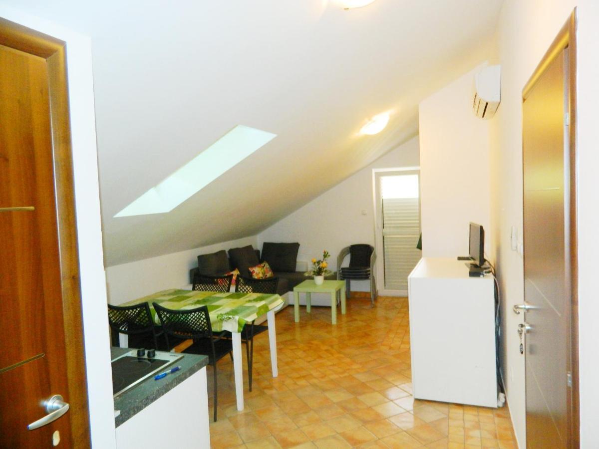 Hacienda Valmare Apartment Brela Exterior photo
