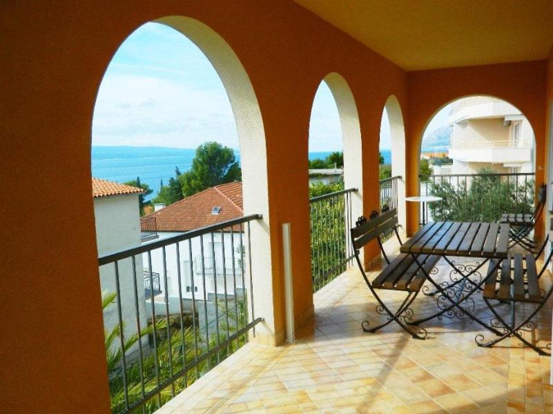 Hacienda Valmare Apartment Brela Exterior photo